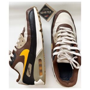 Nike Air Max 90 GTX Men's Gore-Tex Sneakers - Brown, Black, and Yellow